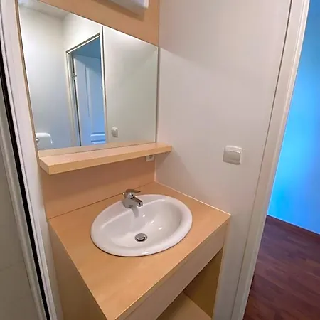 Maisonnette Dans Village Canape Convertible , 1 Lit Et Mezzanine ,draps En 호텔